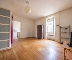 For rent APARTMENT T2 38 M2 NANTES