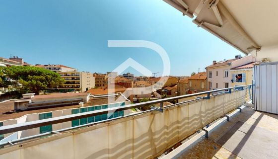 APARTAMENTO T2 46 M2 CANNES JUNTO AL MAR