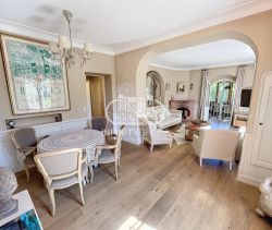 APPARTEMENT  277 M2 TERRASSE VUE MER ANTIBES