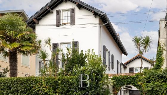 A vendre MAISON DE CHARME ANNEE 30 6 PIECES 180 M² BIARRITZ