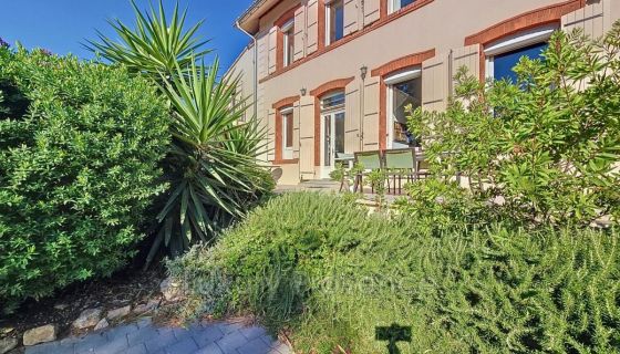 CASA MANSIÓN LES PENNES MIRABEAU