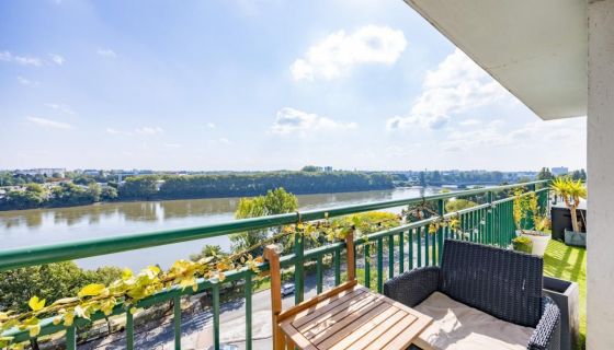 For rent APARTMENT T3 69 M2 NANTES