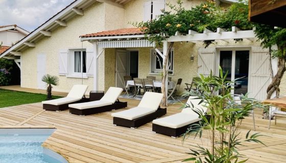 A vendre Grande maison 7 PIECES 200 M² BORD DE MER ANDERNOS LES BAINS