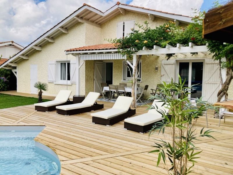 For sale Large 7-ROOM house 200 M² SEASIDE ANDERNOS LES BAINS