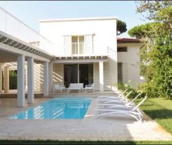 A vendre TRES belle villa moderne 6 PIECES 260 M² VUE MER Pietrasanta  