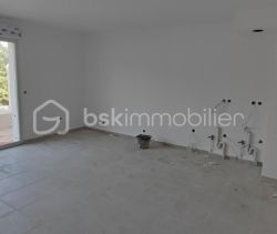 A louer MAISON  4 PIECES 81 M2  DRAGUIGNAN