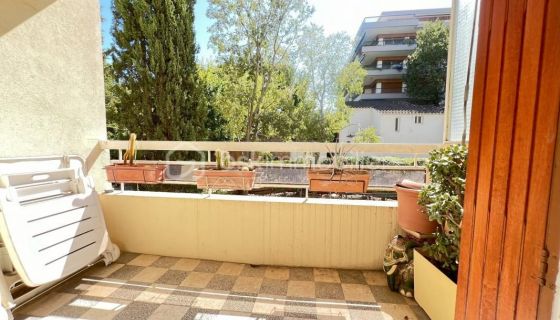 APPARTEMENT T4 61 M2 TERRASSE BORD DE MER TOULON