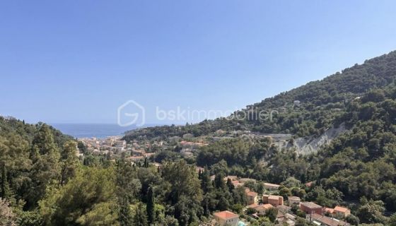 APPARTEMENT T4 80 M2 TERRASSE BORD DE MER MENTON