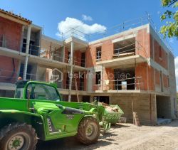 A louer APPARTEMENT DE PRESTIGE NEUF T3 60 M2  SAINT REMY DE PROVENCE