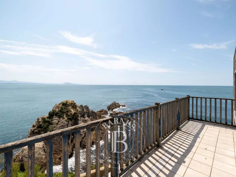 A vendre APPARTEMENT D'EXCEPTION T2 69 M² VUE PANORAMIQUE BIARRITZ