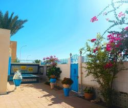 Se alquila CASA DE 3 HABITACIONES 78 M2 JUNTO AL MAR MIDOUN DJERBA