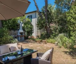 A vendre Splendide Villa 7 PIECES 230 M² bord de mer Castiglioncello  