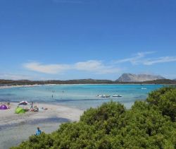 A vendre Magnifique propriete 150 m² Pieds dans l'eau en Sardaigne  