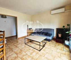 A louer APPARTEMENT T3 68 M2 TERRASSE BORD DE MER ANTIBES