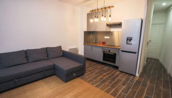 A louer APPARTEMENT T2 40 M2 BORD DE MER CANNES