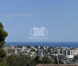 A louer APPARTEMENT T5 110 M2 VUE MER SAINT LAURENT DU VAR