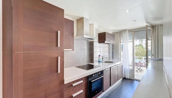 A louer APPARTEMENT T2 47 M2 BORD DE MER LE CANNET
