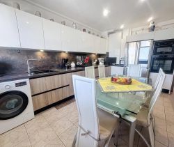 A louer APPARTEMENT T4 TERRASSE VUE MER CAGNES SUR MER