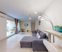 A louer APPARTEMENT T2 42 M2 TERRASSE PLAGE à PIED CANNES