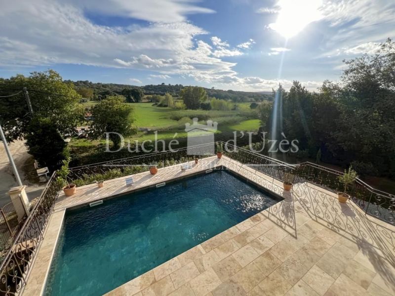 A louer MAISON  D'ARCHITECTE  UZES