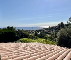 MAISON  6 PIECES 163 M2 BORD DE MER SAINT AYGULF