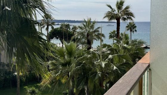 APARTAMENTO T3 68 M2 TERRAZA JUNTO AL MAR CANNES