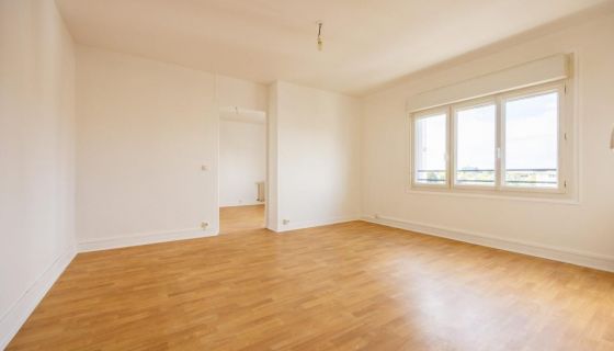 For rent APARTMENT T3 63 M2 NANTES