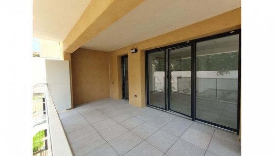 APARTAMENTO T3 80 M2 TERRAZA NIMES