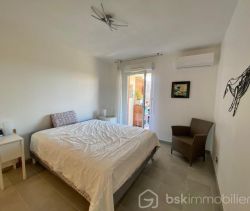 APPARTEMENT T3 66 M2 TERRASSE BORD DE MER SAINT RAPHAEL