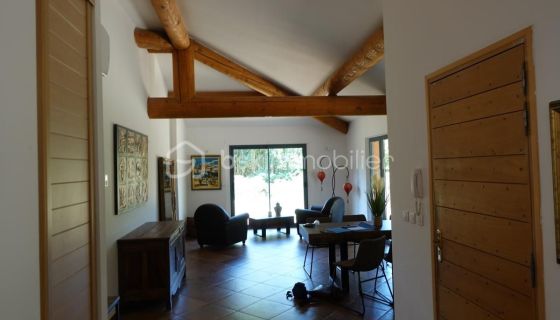 A vendre MAISON  5 PIECES 155 M2  AIX EN PROVENCE