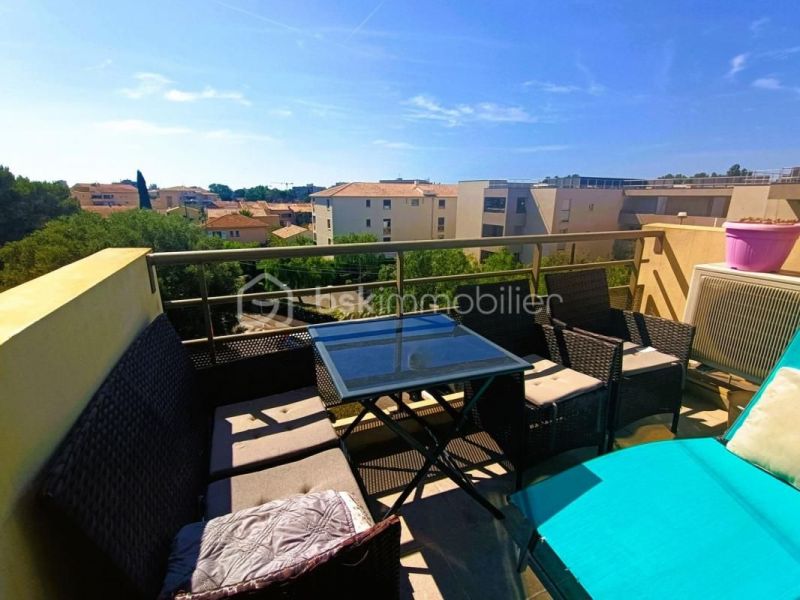 APPARTEMENT T4 83 M2 TERRASSE BORD DE MER FREJUS