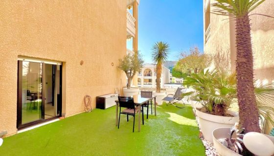 A louer APPARTEMENT T2 40 M2 TERRASSE BORD DE MER LE CANNET
