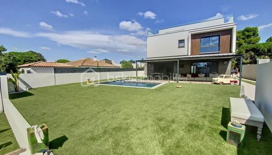 A louer MAISON  DE MAîTRE BORD DE MER AGDE