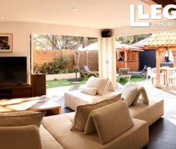 A louer MAISON  7 PIECES 220 M2 PLAGE à PIED LACANAU