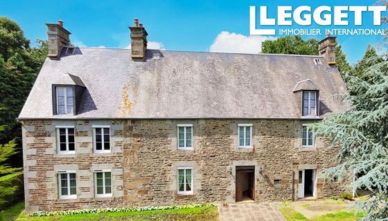A vendre Une ferme superbement rÃ©novÃ©e sur prÃ¨s d'un hectare au c?ur du village 14500 Vire Normandie