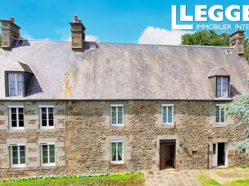 A vendre Une ferme superbement rÃ©novÃ©e sur prÃ¨s d'un hectare au c?ur du village 14500 Vire Normandie