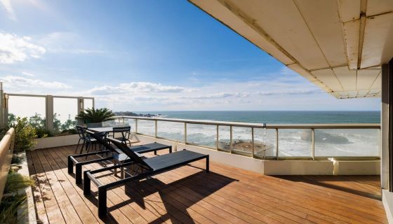 A vendre BEL APPARTEMENT T3 119 M² DUPLEX DERNIER ETAGE VUE MER BIARRITZ