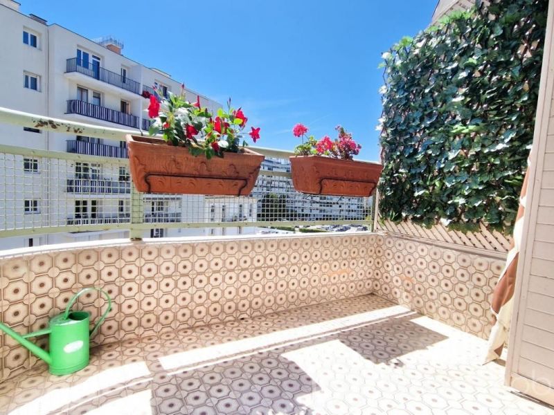 APPARTEMENT T3 56 M2 BORD DE MER CANNES