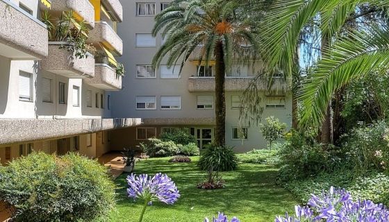A louer APPARTEMENT DE PRESTIGE NEUF T3 72 M2 TERRASSE BORD DE MER NICE