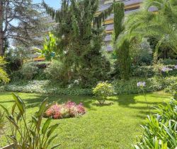 A louer APPARTEMENT DE PRESTIGE NEUF T3 72 M2 TERRASSE BORD DE MER NICE