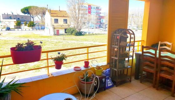 A vendre APPARTEMENT T3 54 M2 TERRASSE BORD DE MER PORT ST LOUIS DU RHONE