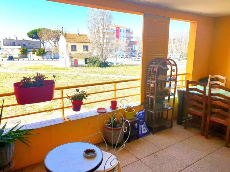 A vendre APPARTEMENT T3 54 M2 TERRASSE BORD DE MER PORT ST LOUIS DU RHONE