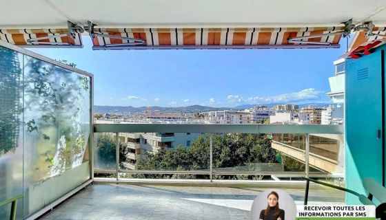 STUDIO  36 M2 TERRASSE BORD DE MER ANTIBES