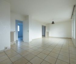 For rent APARTMENT T3 76 M2 NANTES