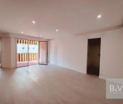 En venta Luminoso apartamento T3 80 M² SAINT LAURENT DU VAR