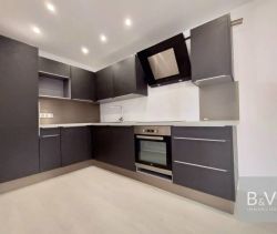 En venta Luminoso apartamento T3 80 M² SAINT LAURENT DU VAR