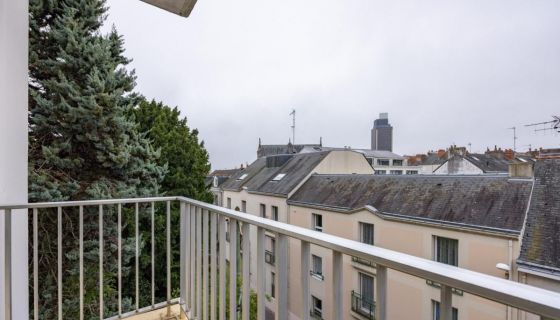 For rent APARTMENT T3 73 M2 NANTES