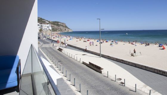 ESTUDIO TERRAZA JUNTO AL MAR DE SESIMBRA (SANTIAGO)