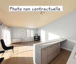 A louer APPARTEMENT DUPLEX T3 68 M2 TERRASSE BORD DE MER TRANS EN PROVENCE