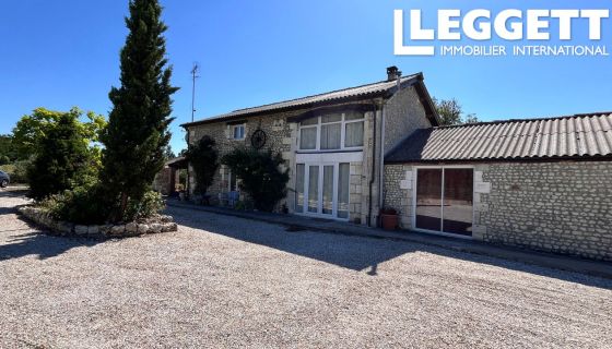 A louer MAISON  DE MAîTRE  CHEVANCEAUX